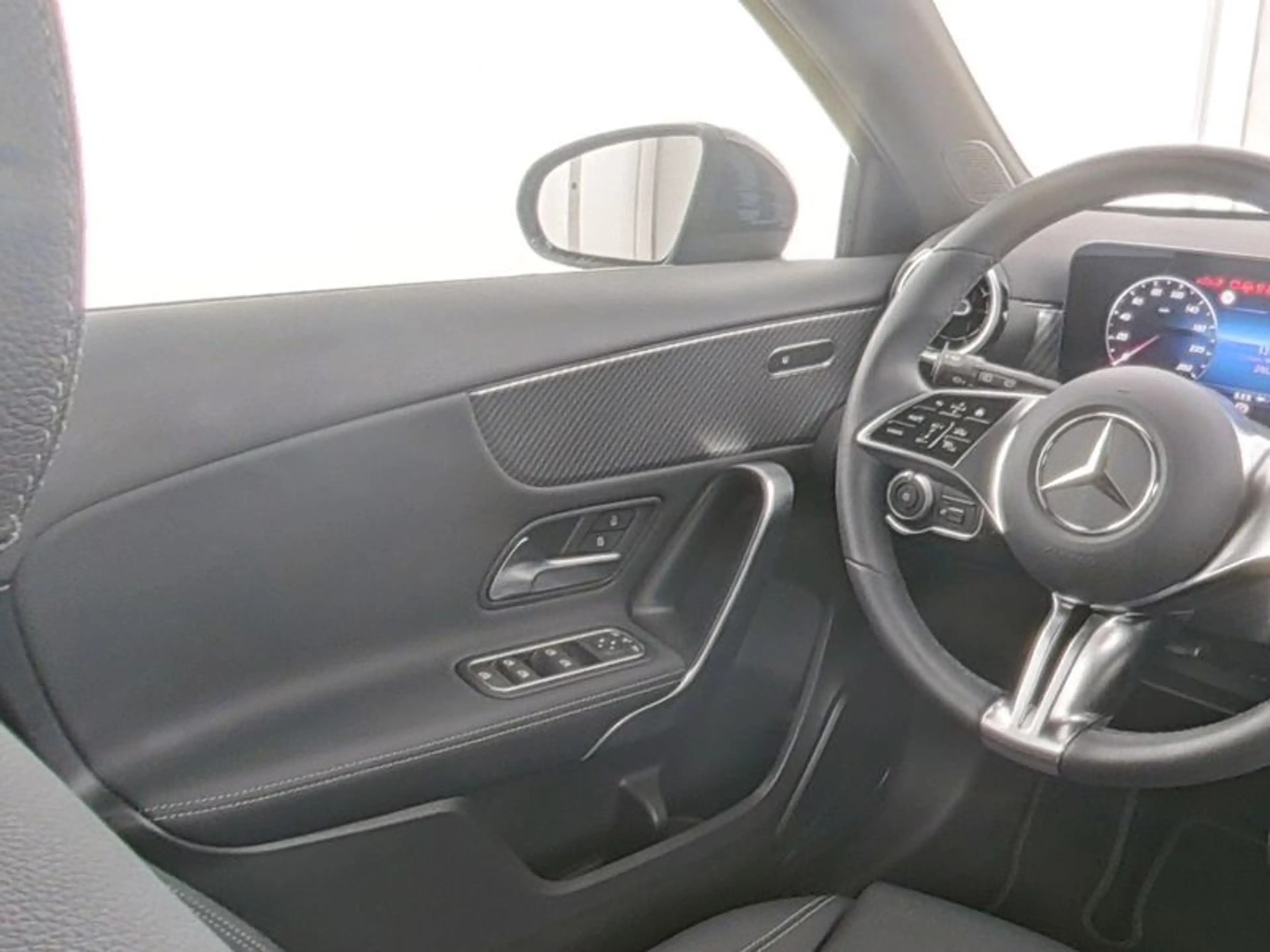 Mercedes-Benz A 200 , NIGHT PROGRESSIVE AHK KAMERA PANO SPUR — photo 11