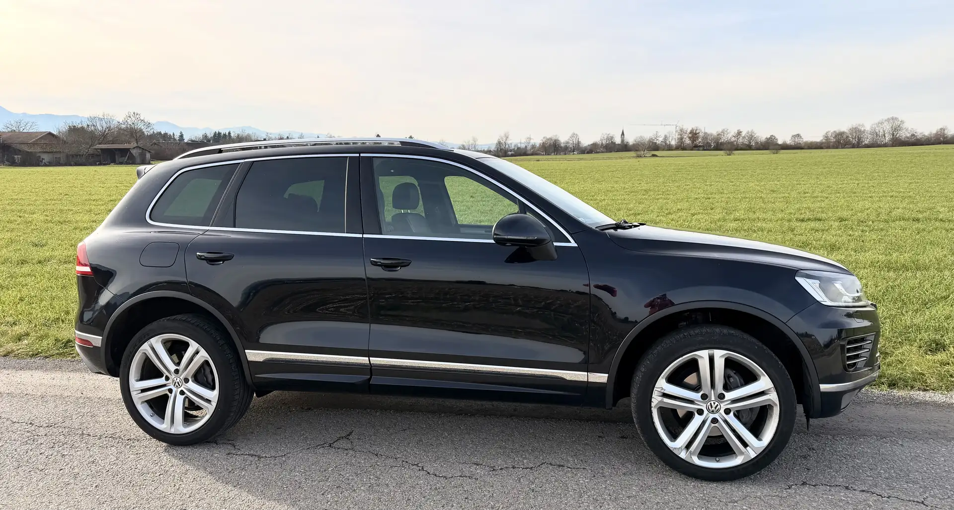 Volkswagen Touareg R-Line 3.0 V6 262PS Vollausstattung Luftfederung Синій - 1