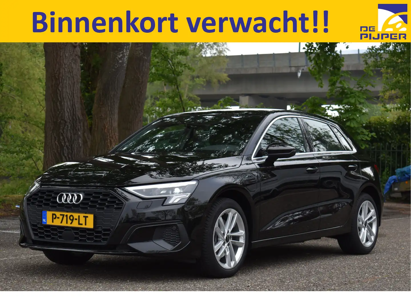Audi A3 Sportback 40 TFSI e Business edition CAMERA, VIRTU Zwart - 1