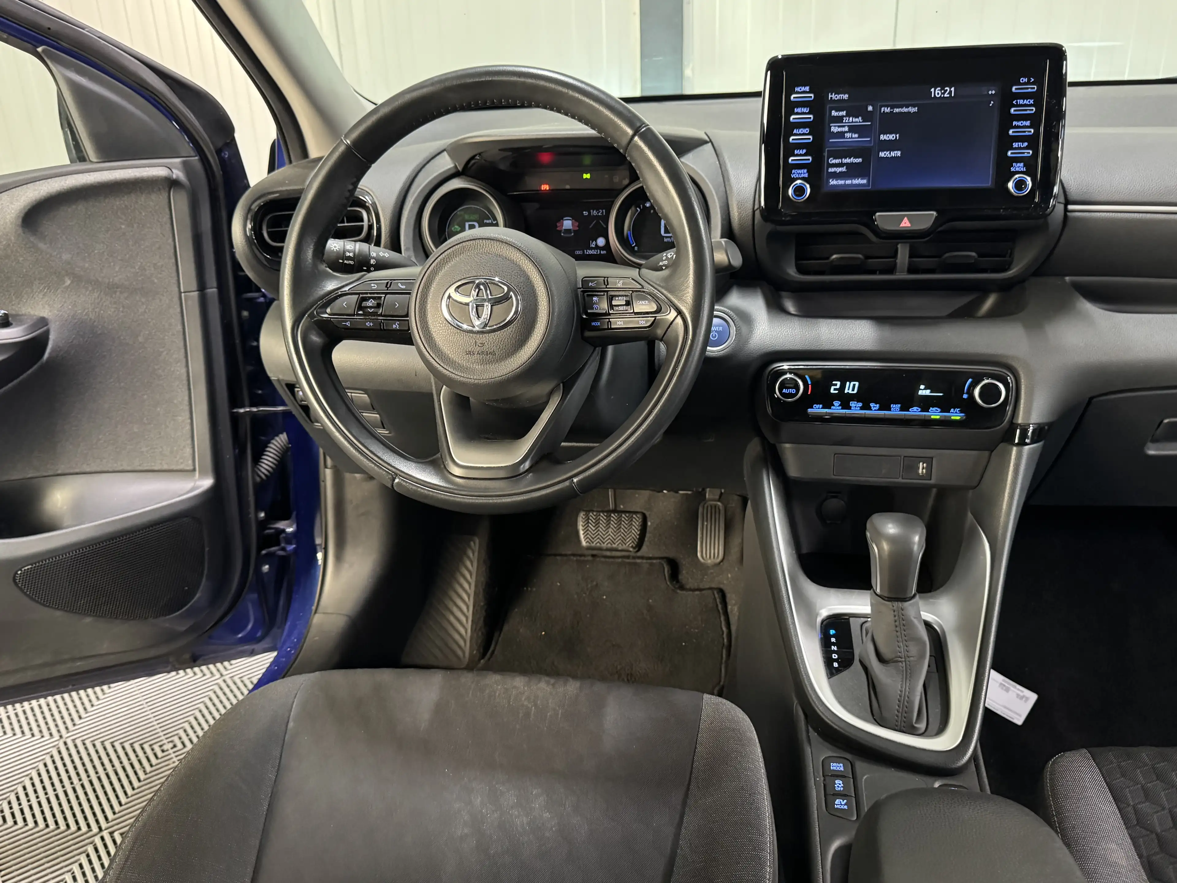 Toyota Yaris 1.5 Hybrid | Dynamic 5-Drs | Airco-Ecc | Camera | — photo 3