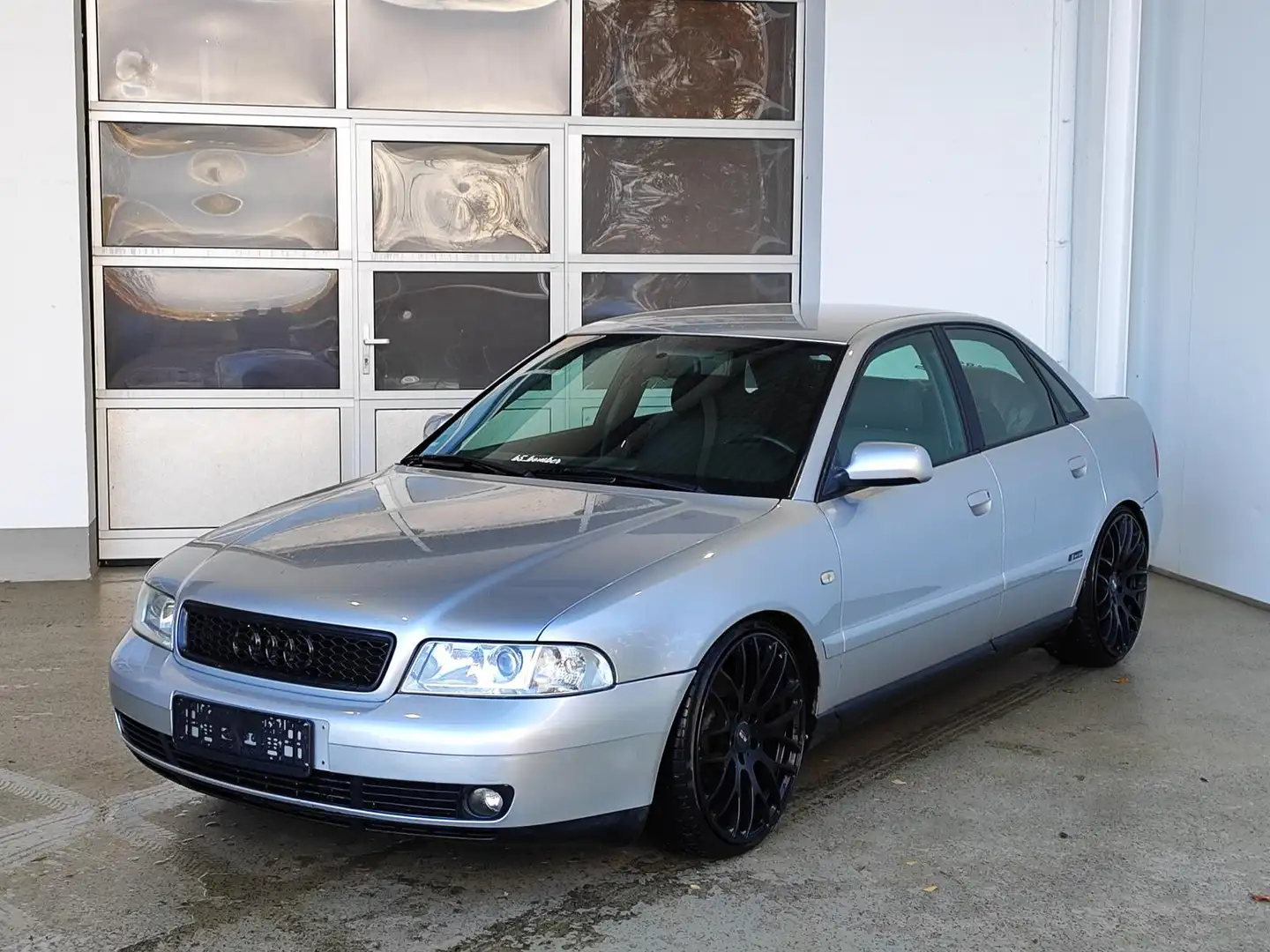 Audi A4 Lim. 1.6 Klimaaut. Argent - 2