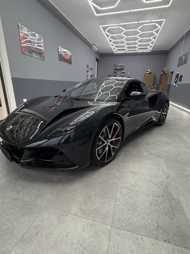 Lotus Emira 2025