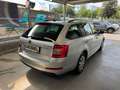 Skoda Octavia Ambition 4x4 Grau - thumbnail 7