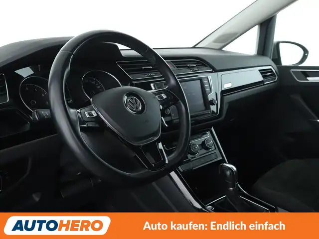 Volkswagen Touran view 11