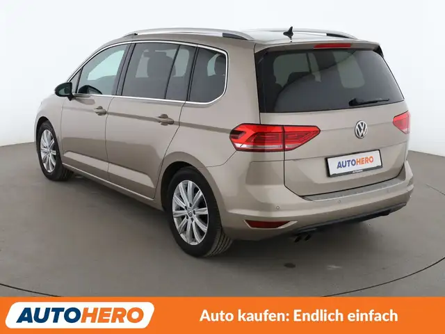 Volkswagen Touran view 4