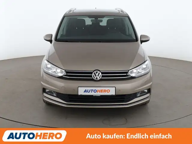 Volkswagen Touran view 9