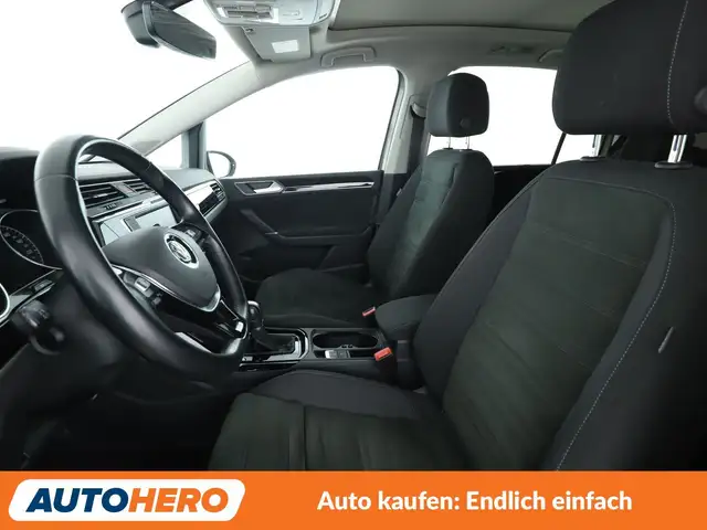 Volkswagen Touran view 10