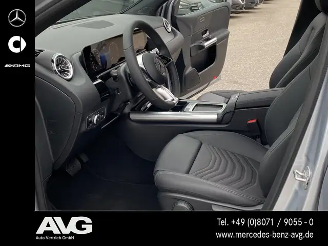 Mercedes-Benz B-Class view 9