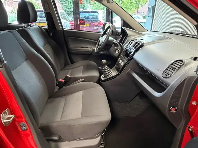 Suzuki Splash view 8