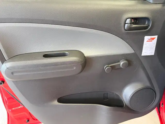 Suzuki Splash view 13
