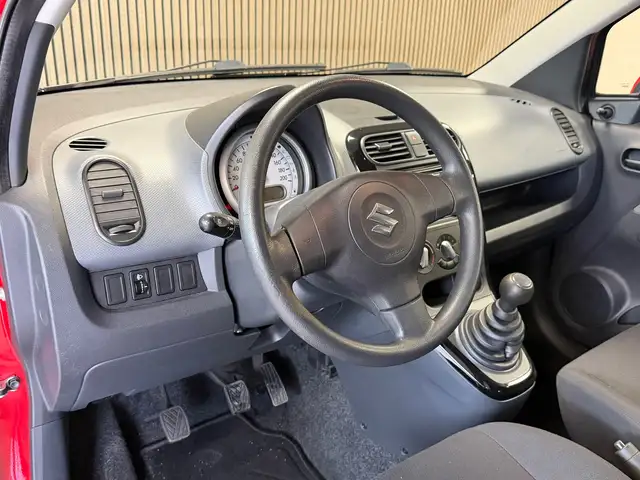 Suzuki Splash view 11