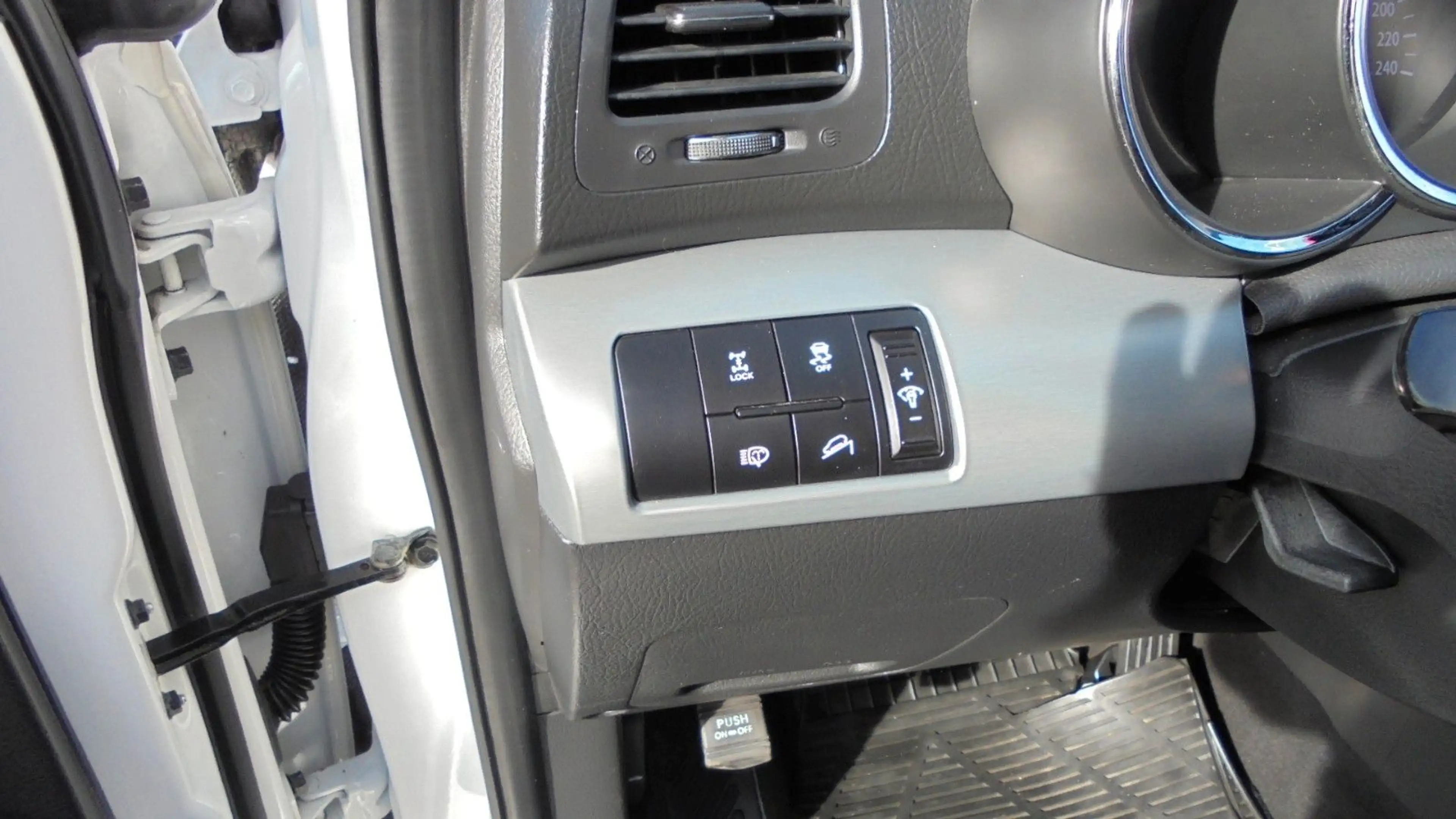 Kia Sorento 4WD,Automatik,RFK,Xenon,PDC,Klimaautomat — photo 6