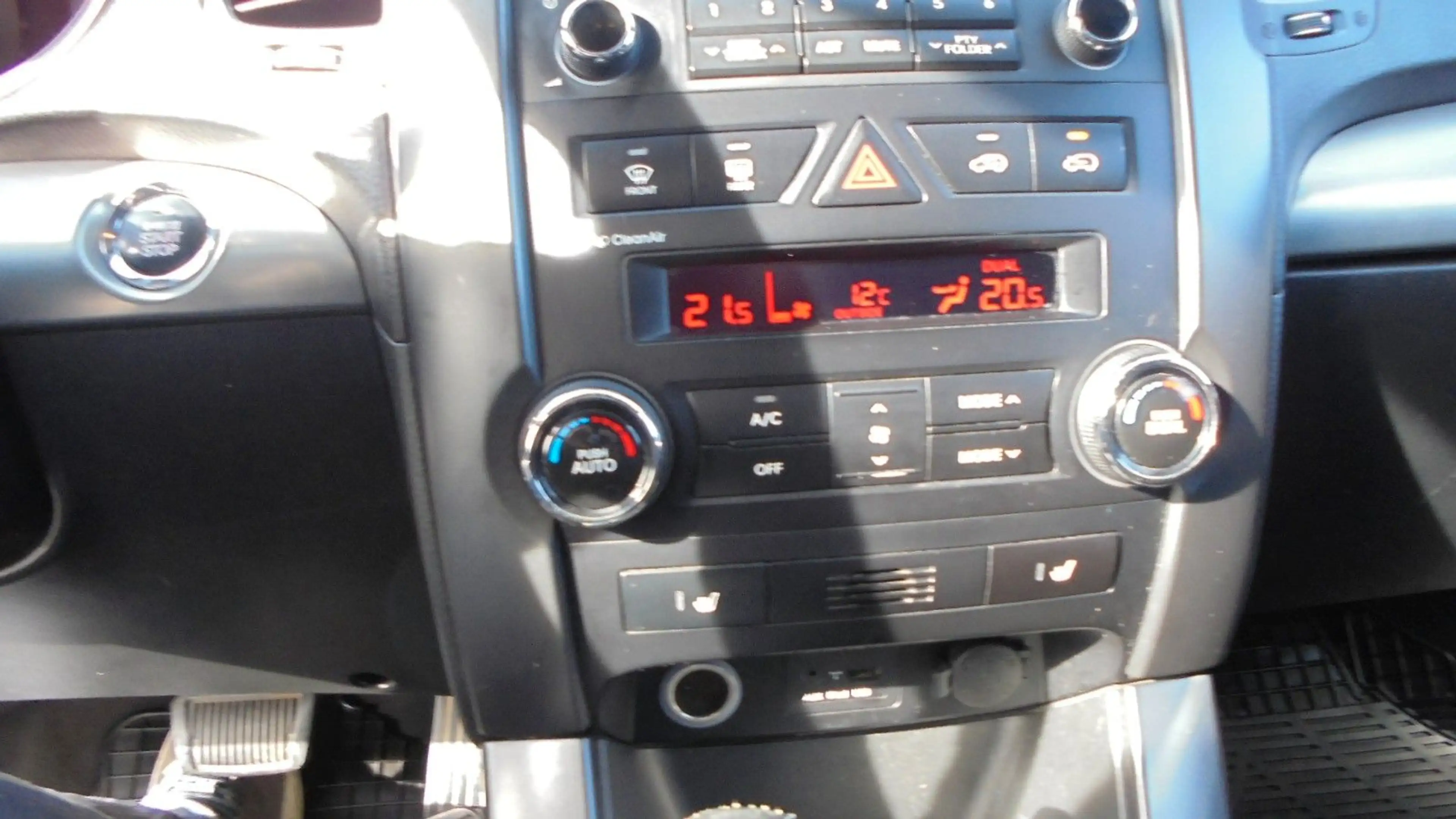 Kia Sorento 4WD,Automatik,RFK,Xenon,PDC,Klimaautomat — photo 9