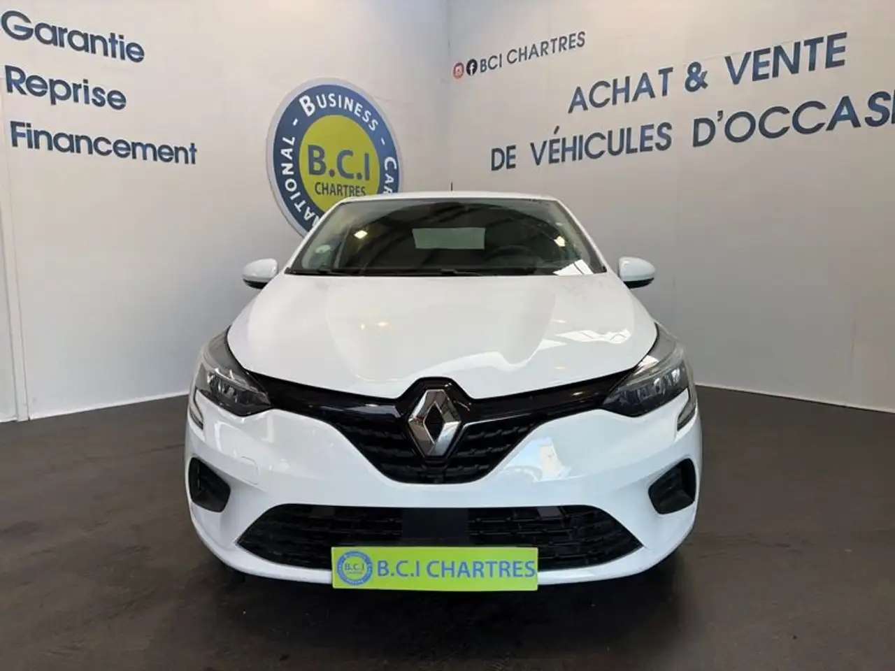 Renault Clio Citadine 5 portes — photo 3