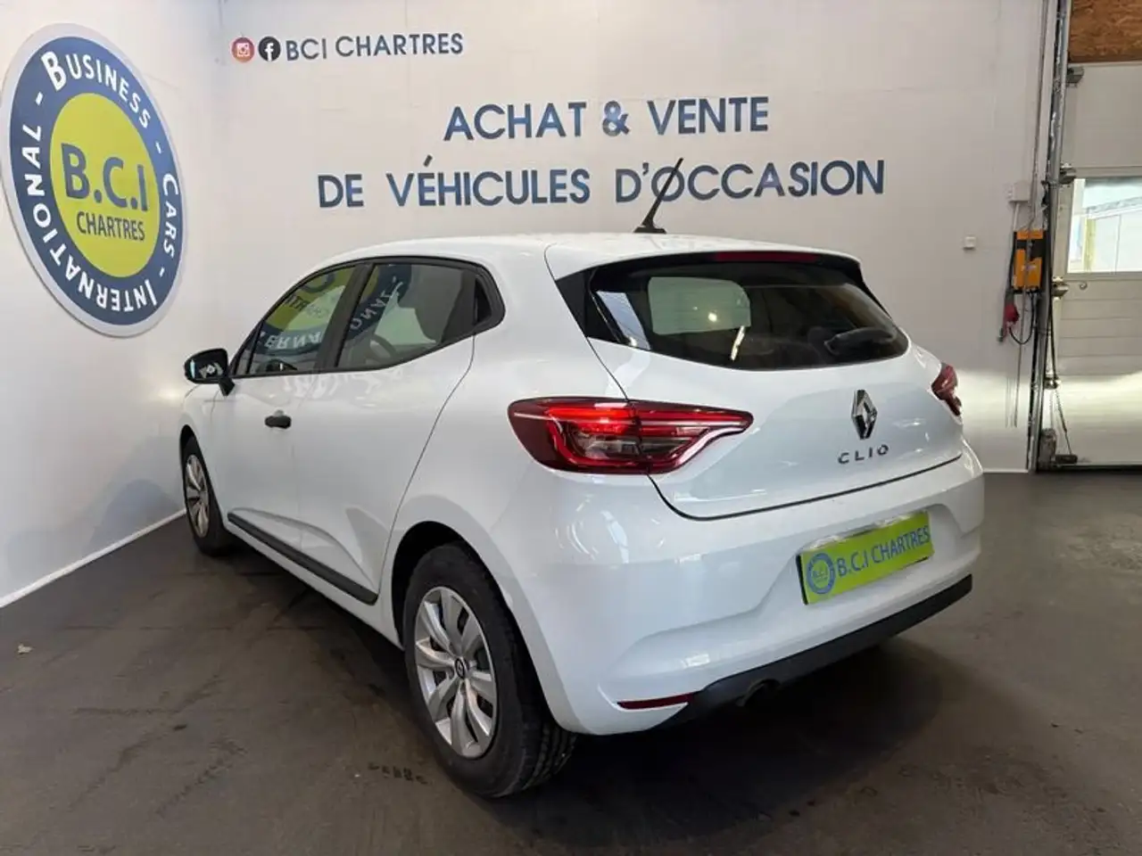 Renault Clio Citadine 5 portes — photo 5