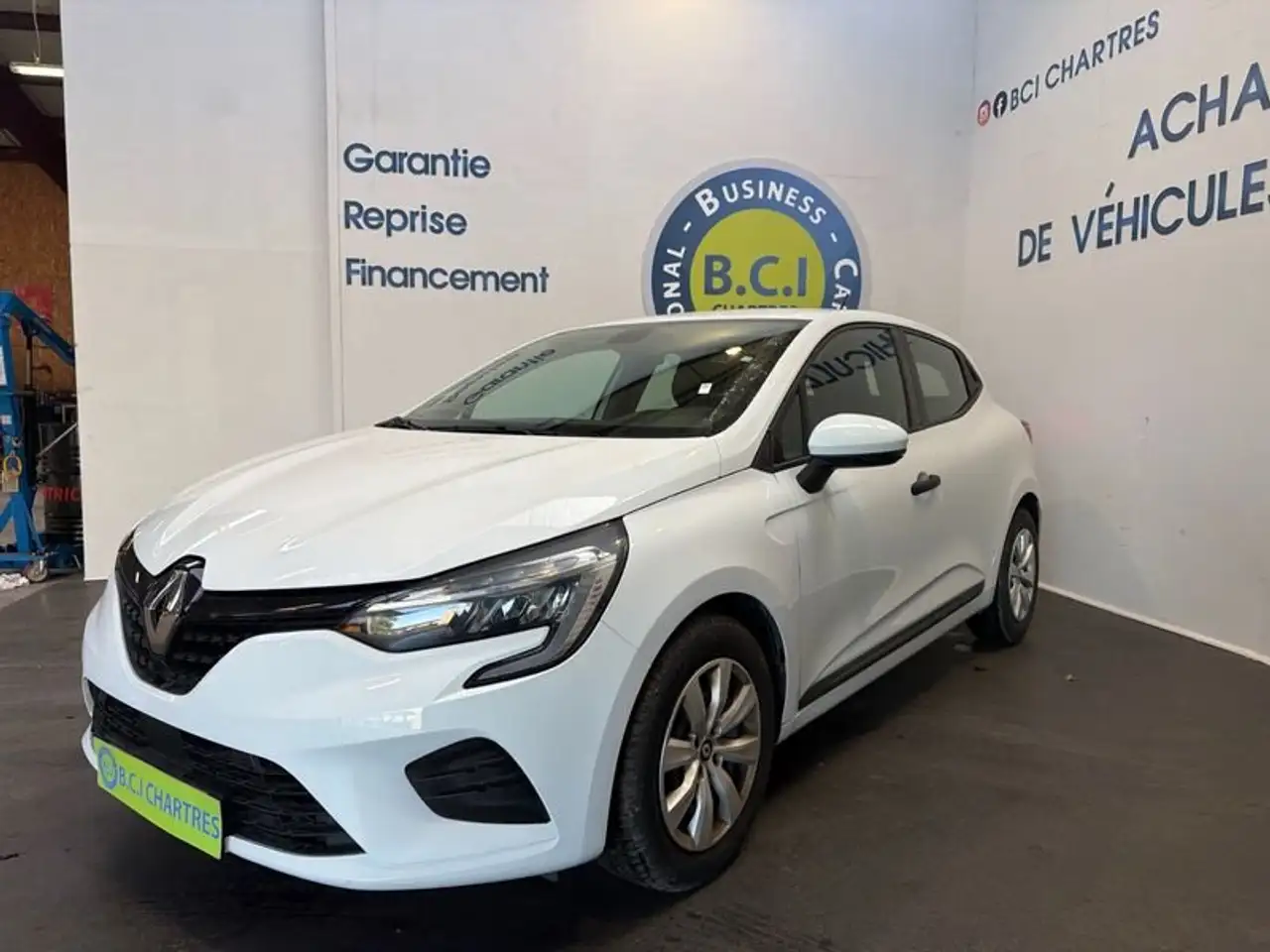 Renault Clio Citadine 5 portes — photo 4