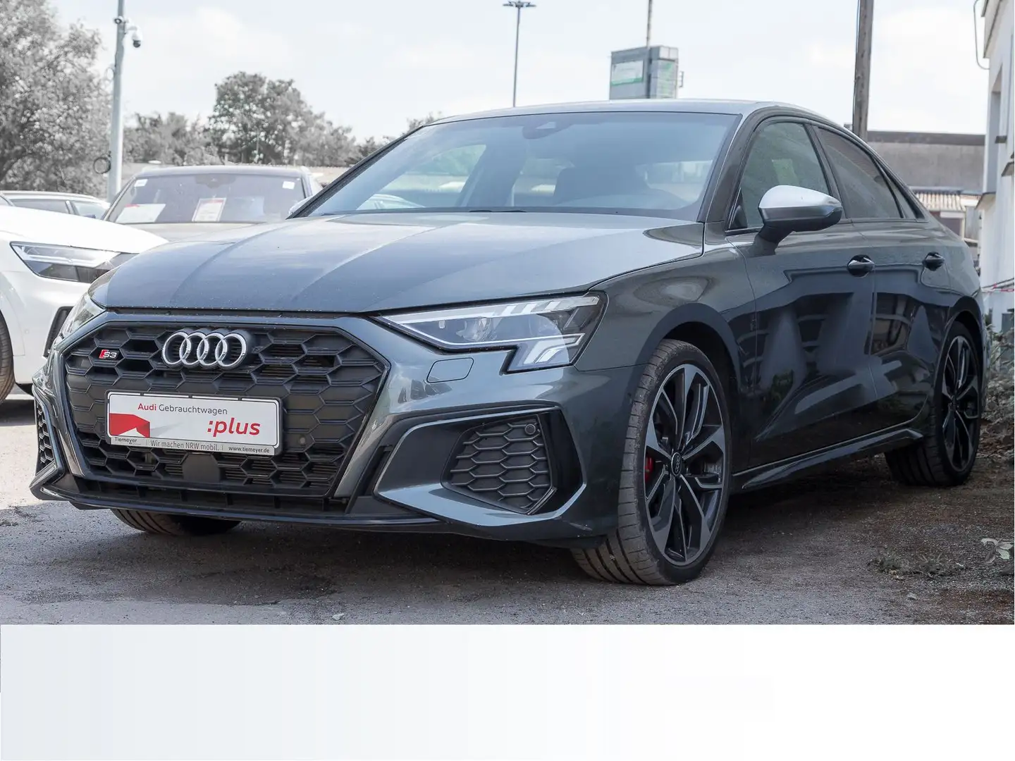 Audi S3 2.0 TFSI Q LM19 NAVI+ SITZHZ PRIVAC Grau - 2