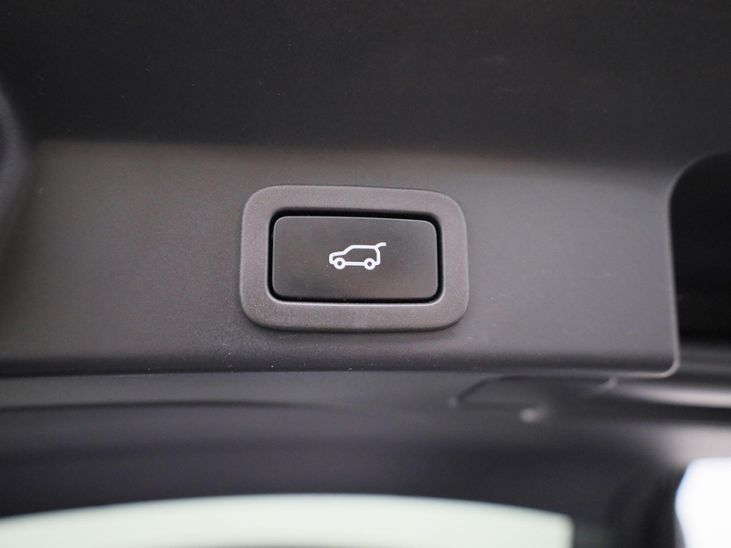 Jaguar F-Pace 2.0 P250 R-Dynamic SE | LEER | MERIDIAN AUDIO | CA — photo 12