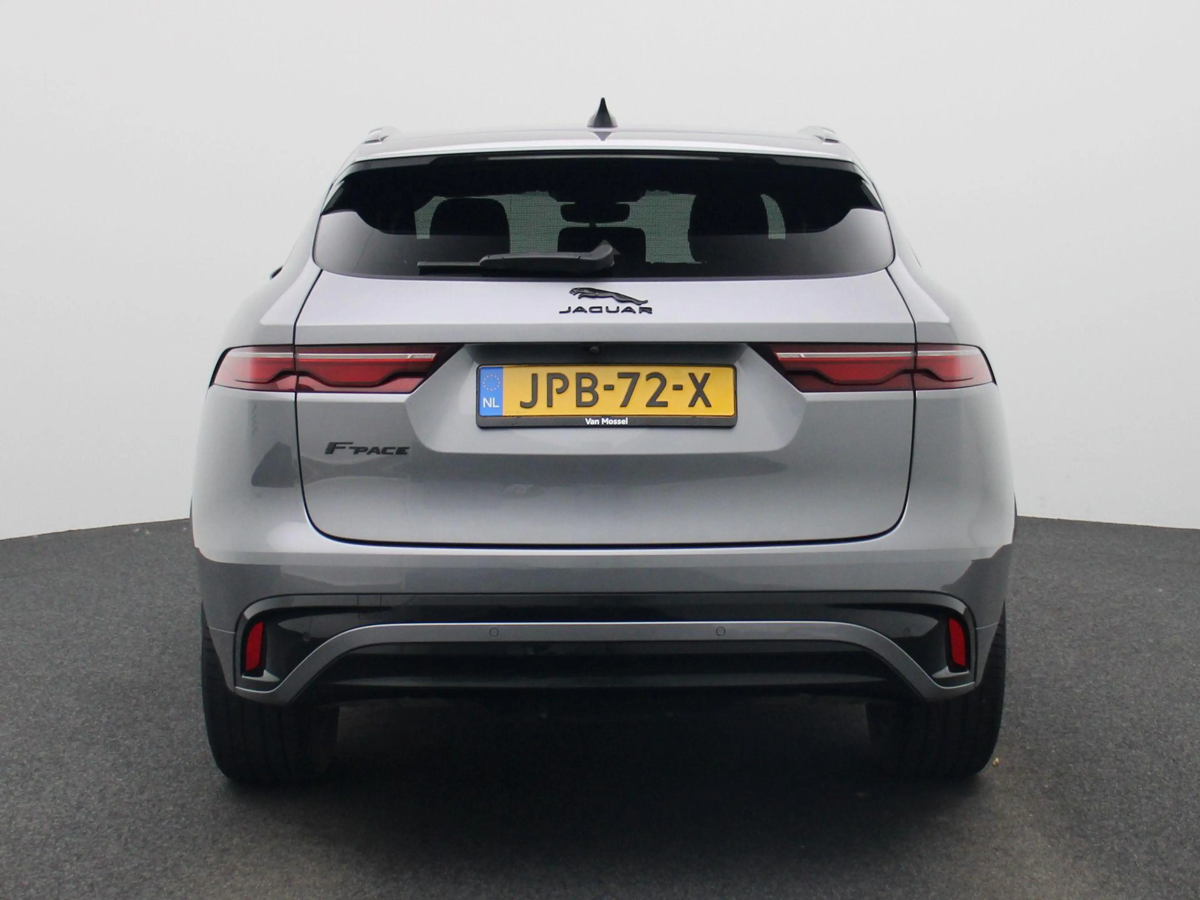 Jaguar F-Pace 2.0 P250 R-Dynamic SE | LEER | MERIDIAN AUDIO | CA — photo 5