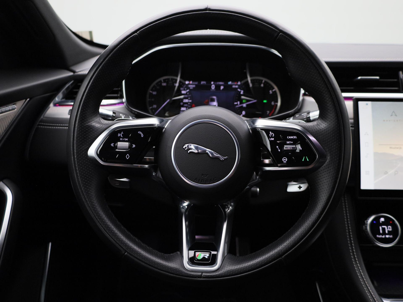 Jaguar F-Pace 2.0 P250 R-Dynamic SE | LEER | MERIDIAN AUDIO | CA — photo 7