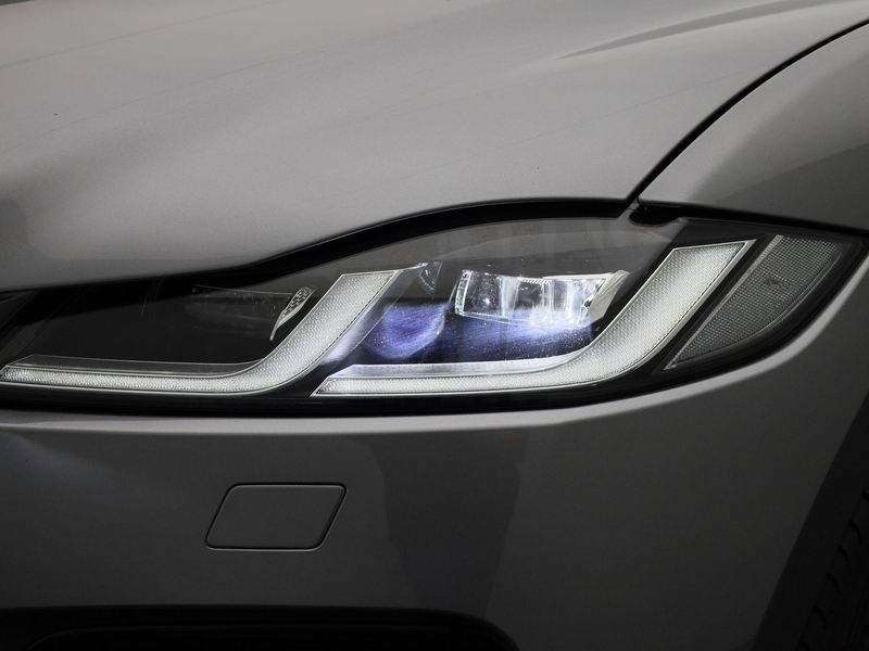 Jaguar F-Pace 2.0 P250 R-Dynamic SE | LEER | MERIDIAN AUDIO | CA — photo 14