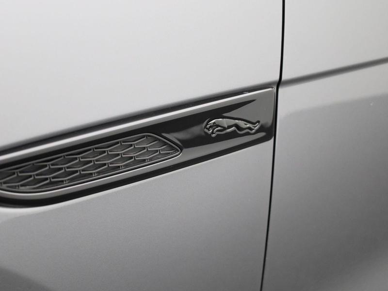 Jaguar F-Pace 2.0 P250 R-Dynamic SE | LEER | MERIDIAN AUDIO | CA — photo 15