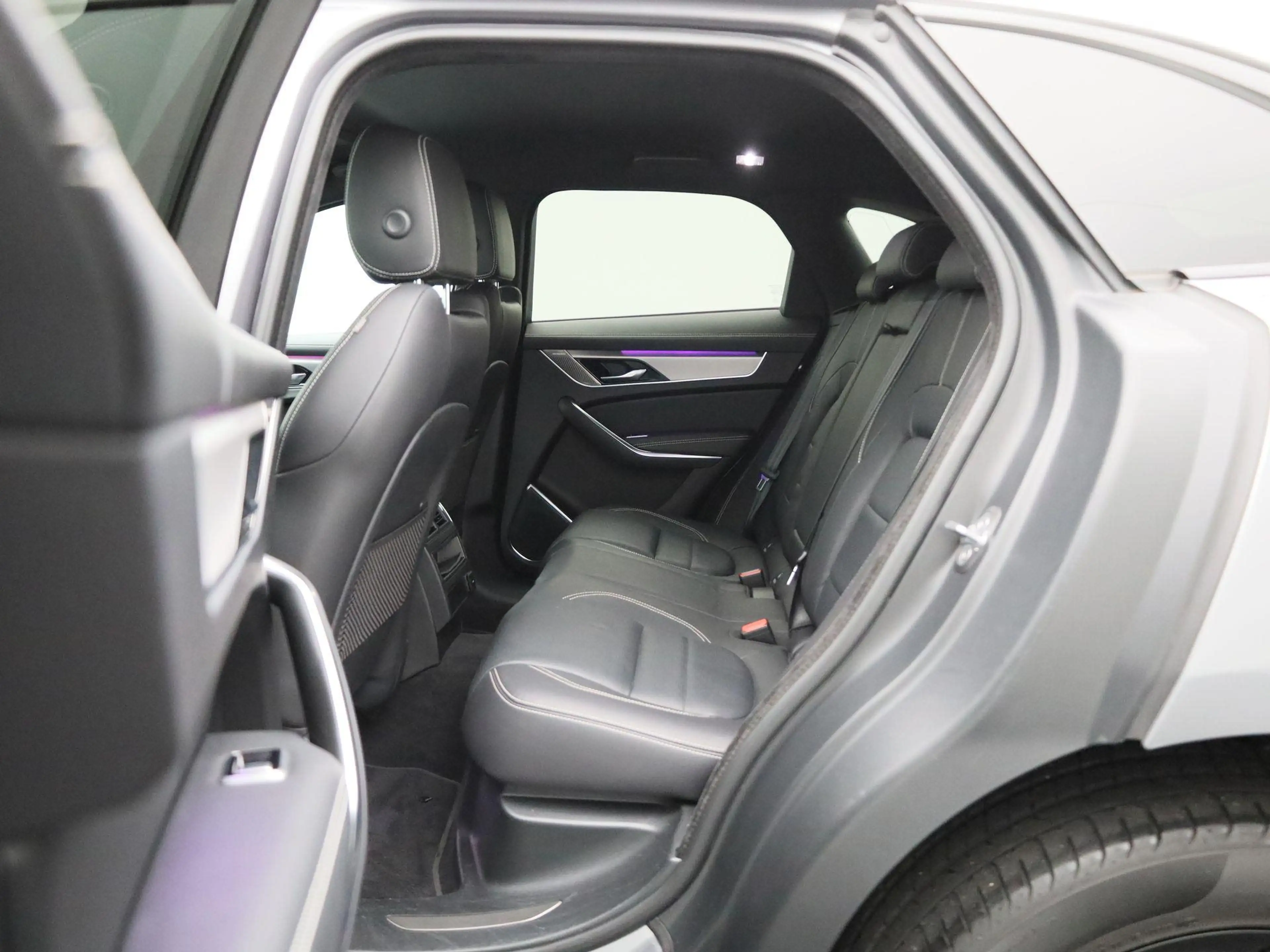 Jaguar F-Pace 2.0 P250 R-Dynamic SE | LEER | MERIDIAN AUDIO | CA — photo 10