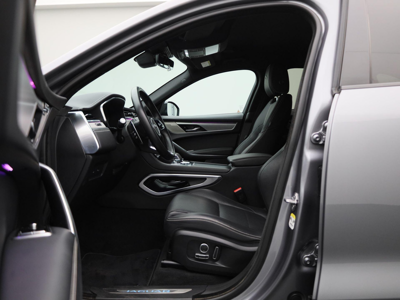 Jaguar F-Pace 2.0 P250 R-Dynamic SE | LEER | MERIDIAN AUDIO | CA — photo 9