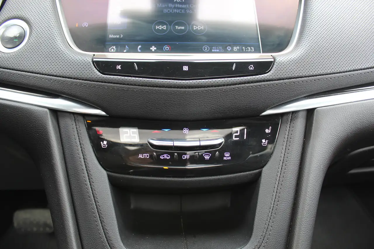 Cadillac XT5 снимка Cadillac XT5