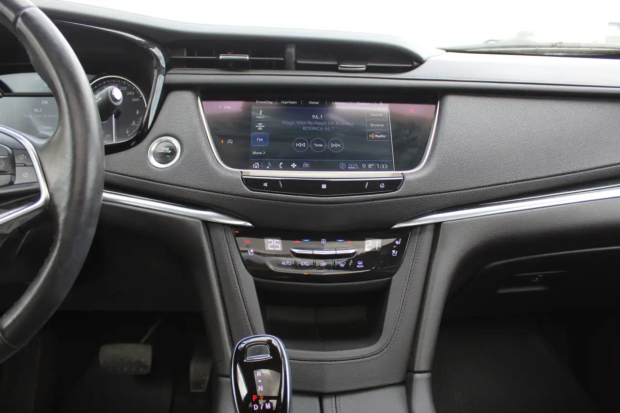 Cadillac XT5 снимка Cadillac XT5