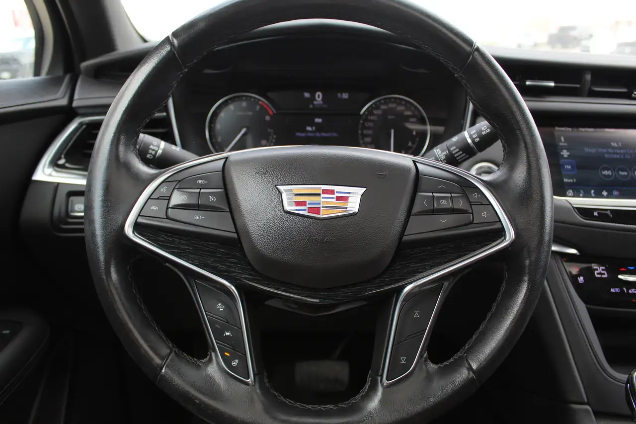 Cadillac XT5 снимка Cadillac XT5