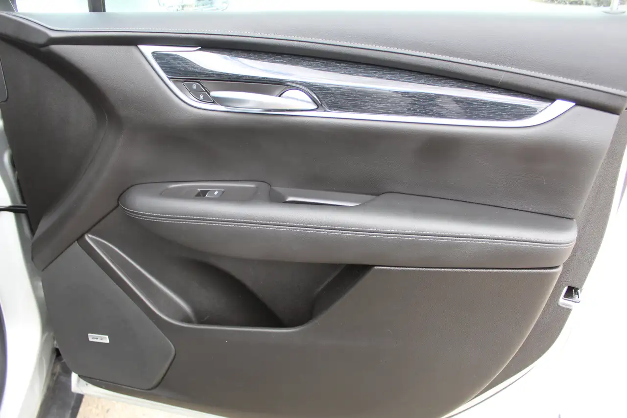 Cadillac XT5 снимка Cadillac XT5