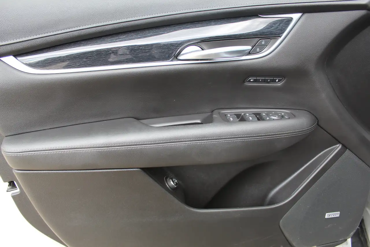 Cadillac XT5 снимка Cadillac XT5