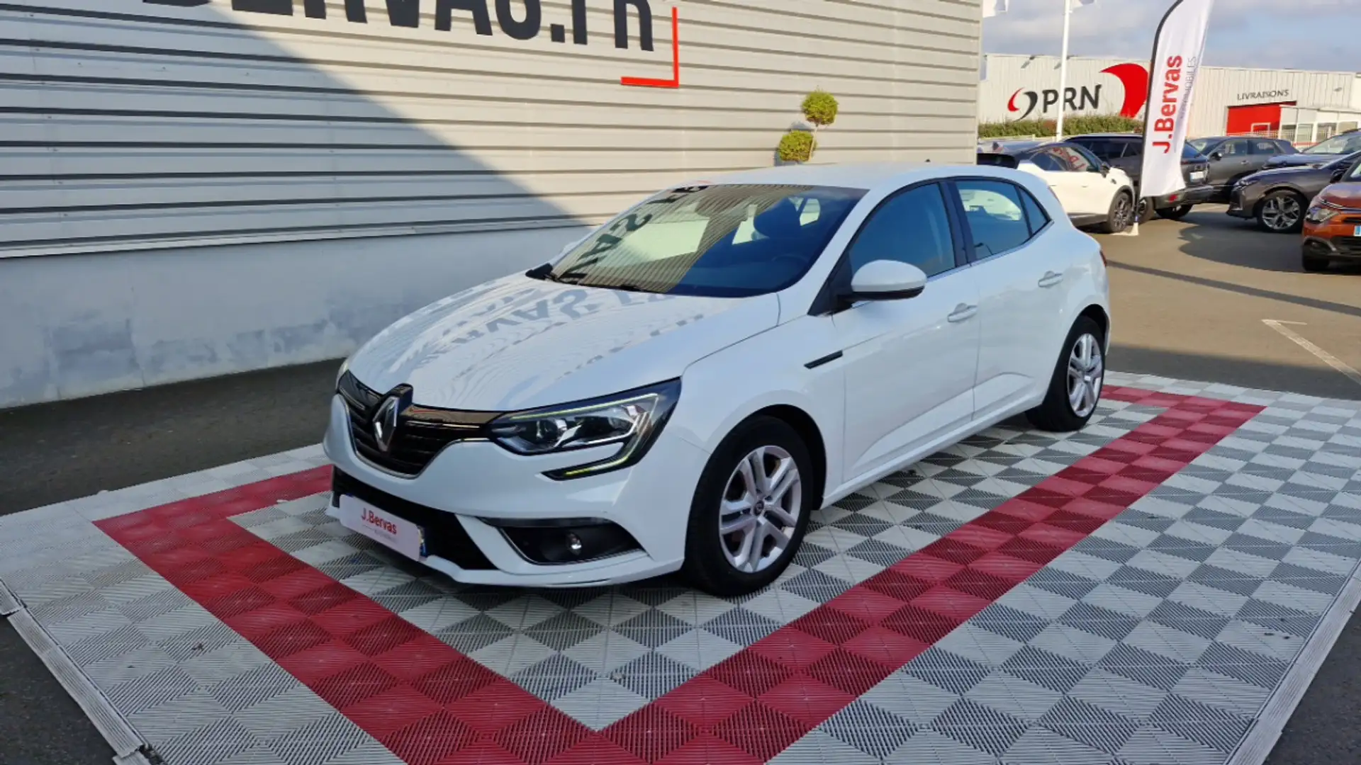Renault Megane IV SOCIETE TCE 115 FAP AIR NAV REVERSIBLE 2 PL Blanc - 2