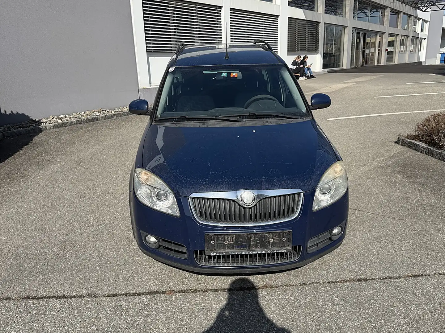 Skoda Roomster Free 1,4 Grau - 2