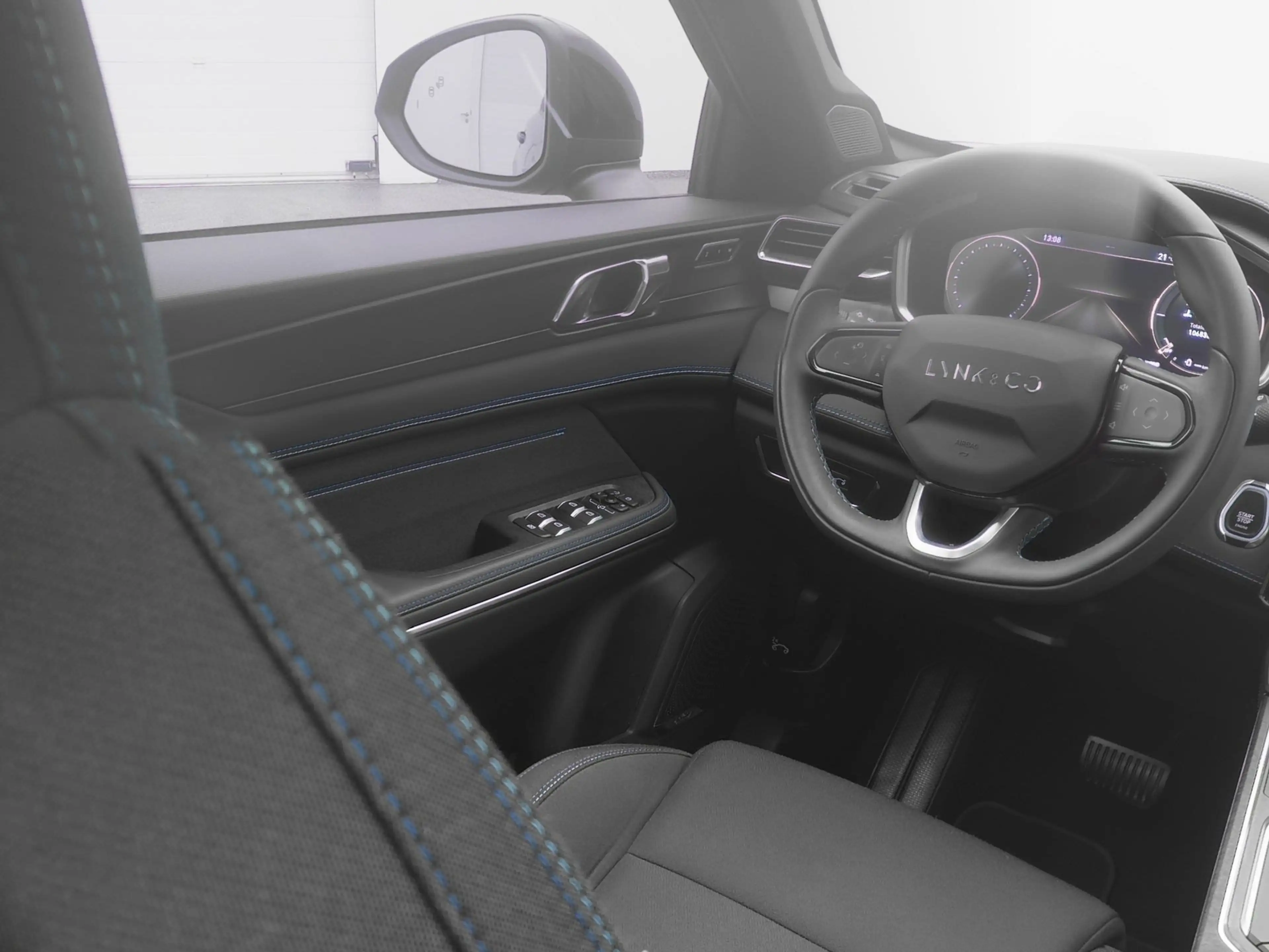 Lynk & Co 01 1.5 Plug-in Hybrid | 360° | BLACK | ZWARTE HEMEL | — photo 11