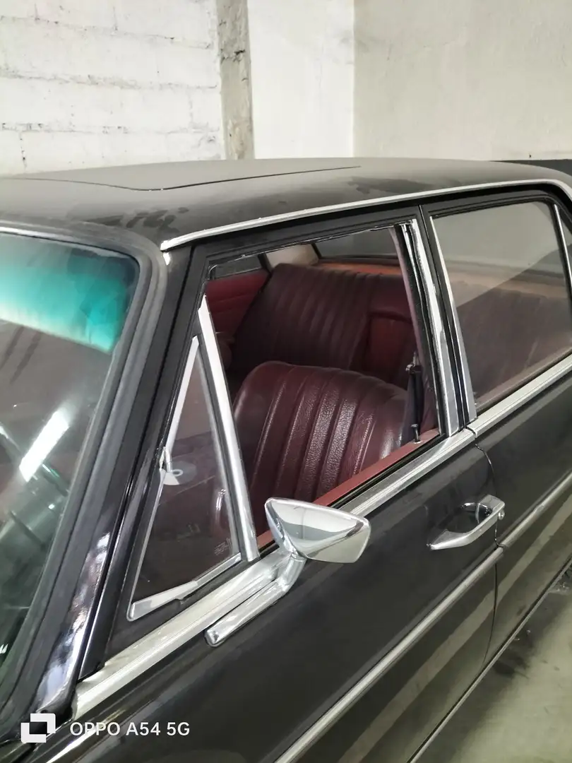 Mercedes-Benz Egyéb W115 220d Fekete - 1