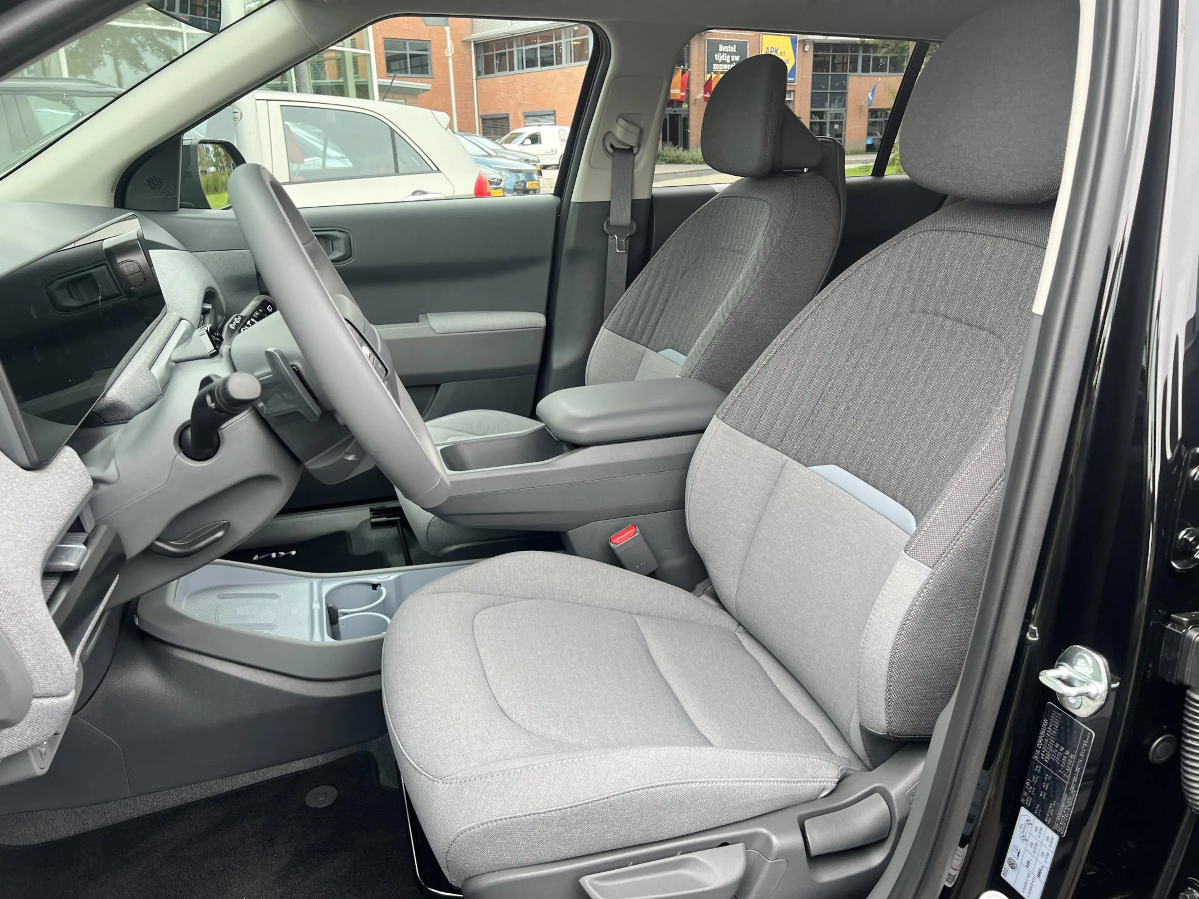 Kia EV3 Plus 58.3 kWh Stoel/Stuur verwarming, Apple Carpla — photo 9