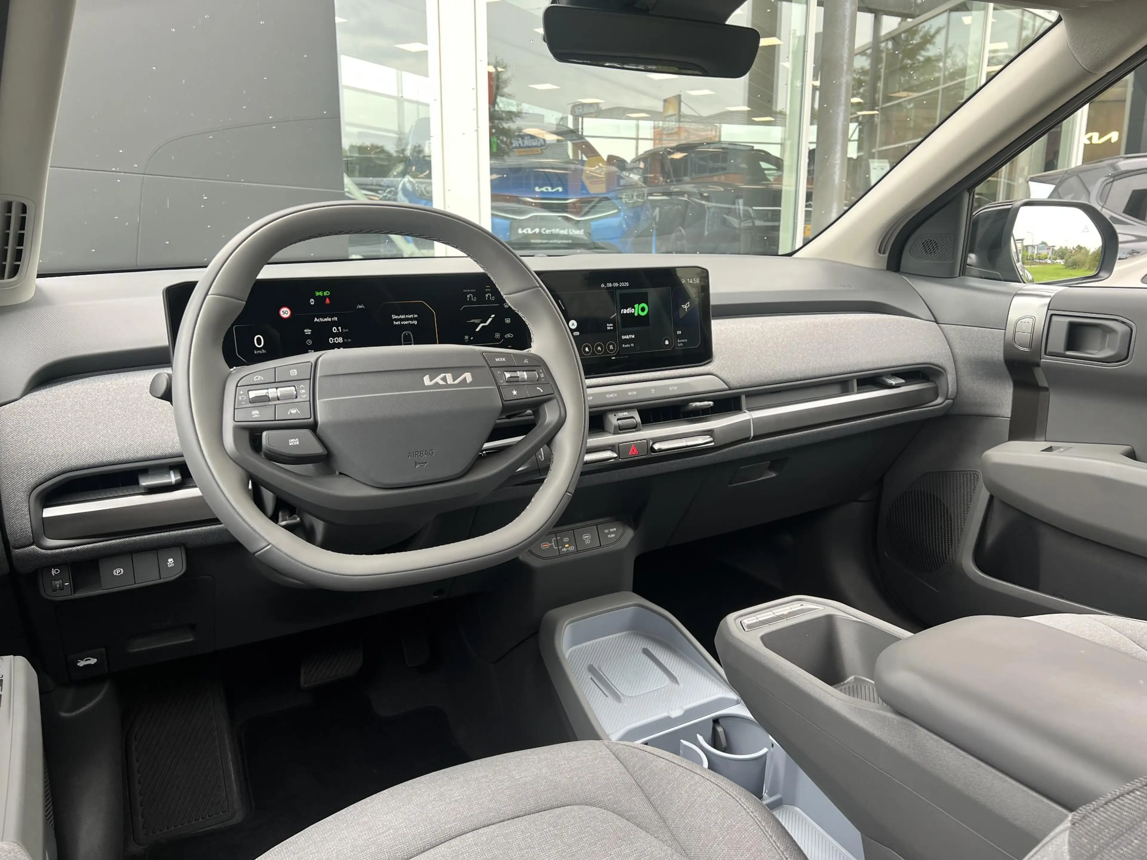 Kia EV3 Plus 58.3 kWh Stoel/Stuur verwarming, Apple Carpla — photo 11
