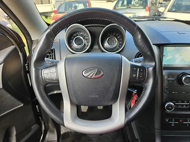 Mahindra XUV500 view 14