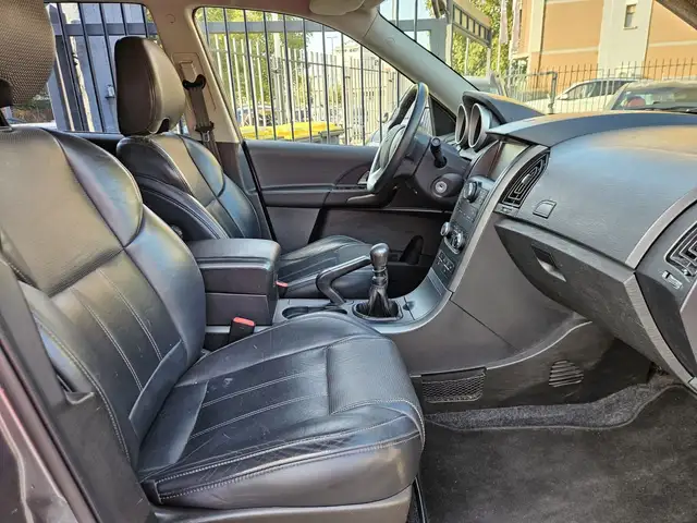 Mahindra XUV500 view 11