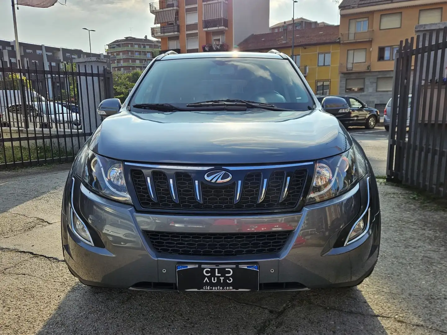Mahindra XUV500 2.2 16V AWD (4x4) 7POSTI - 2