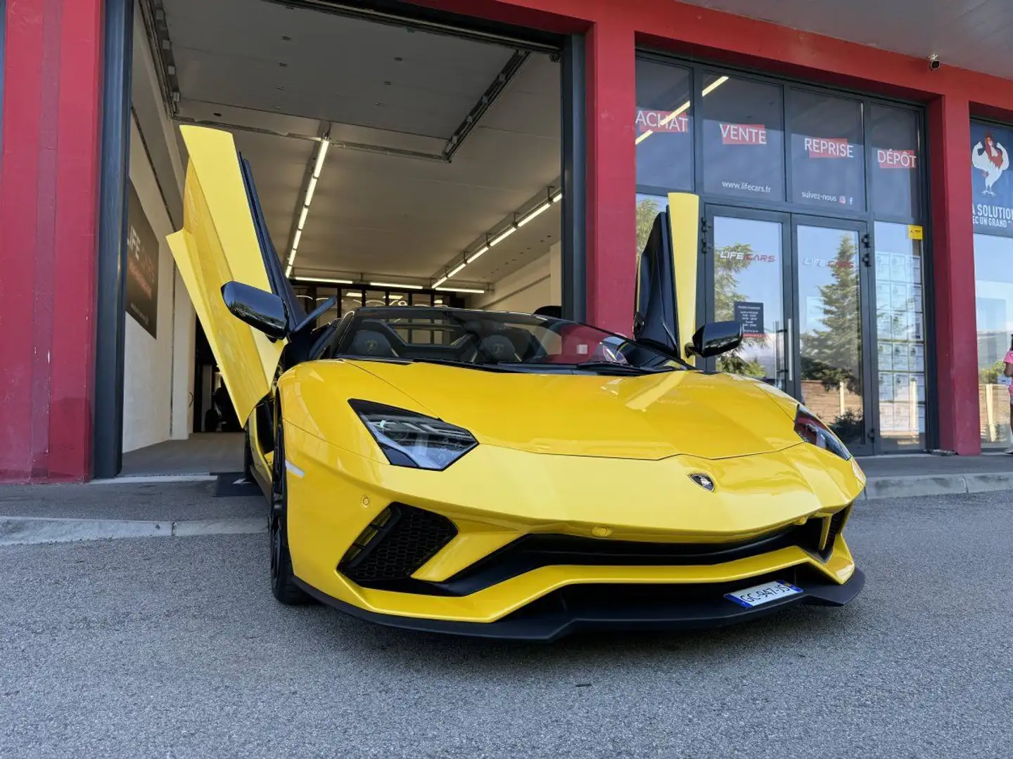 Lamborghini Aventador Spyder LP 740-4 S Roadster Céramique 2018 741ch Fr - 2