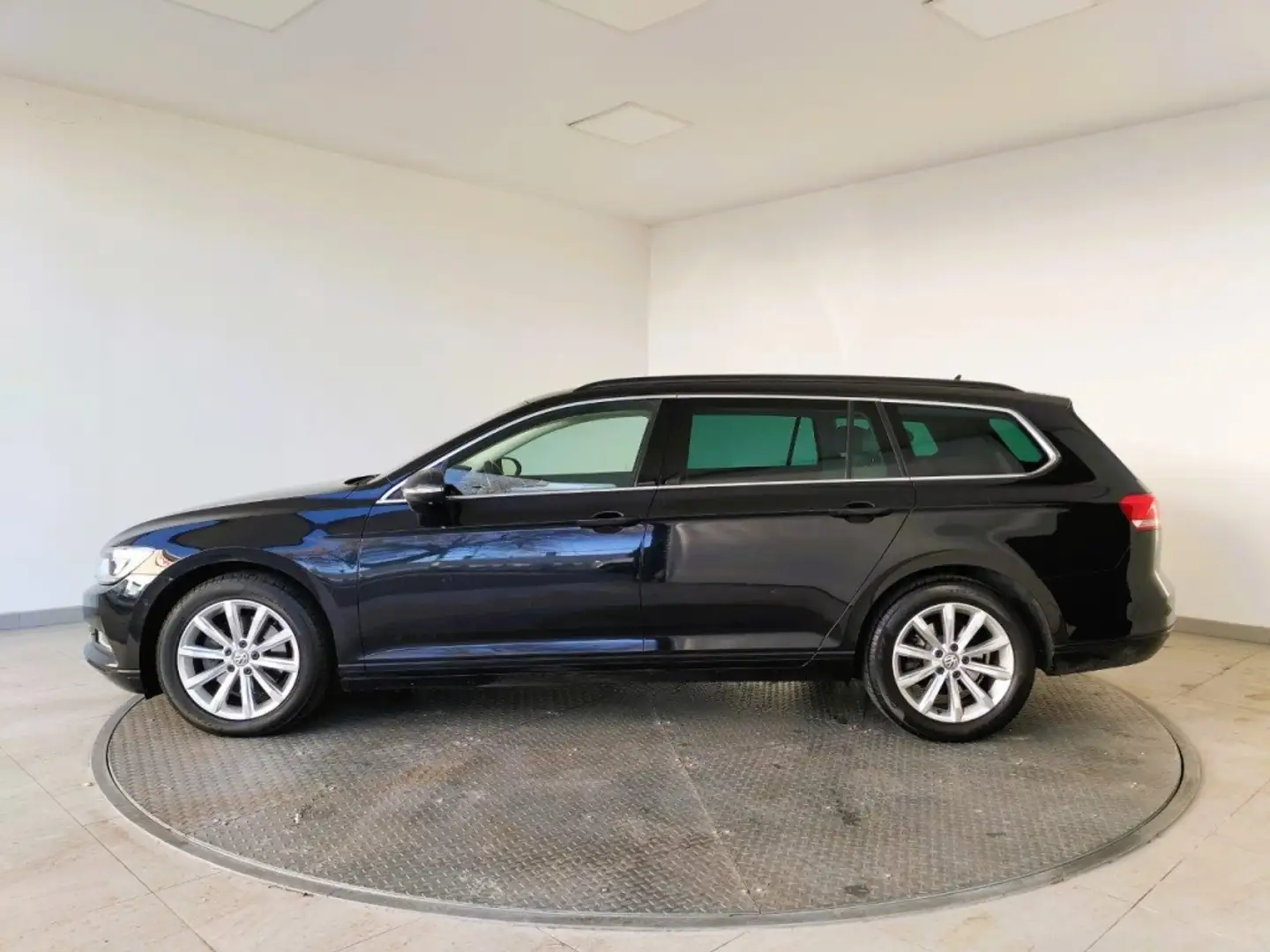 Volkswagen Passat Variant 2.0TDI Advance DSG7 110kW Azul - 2