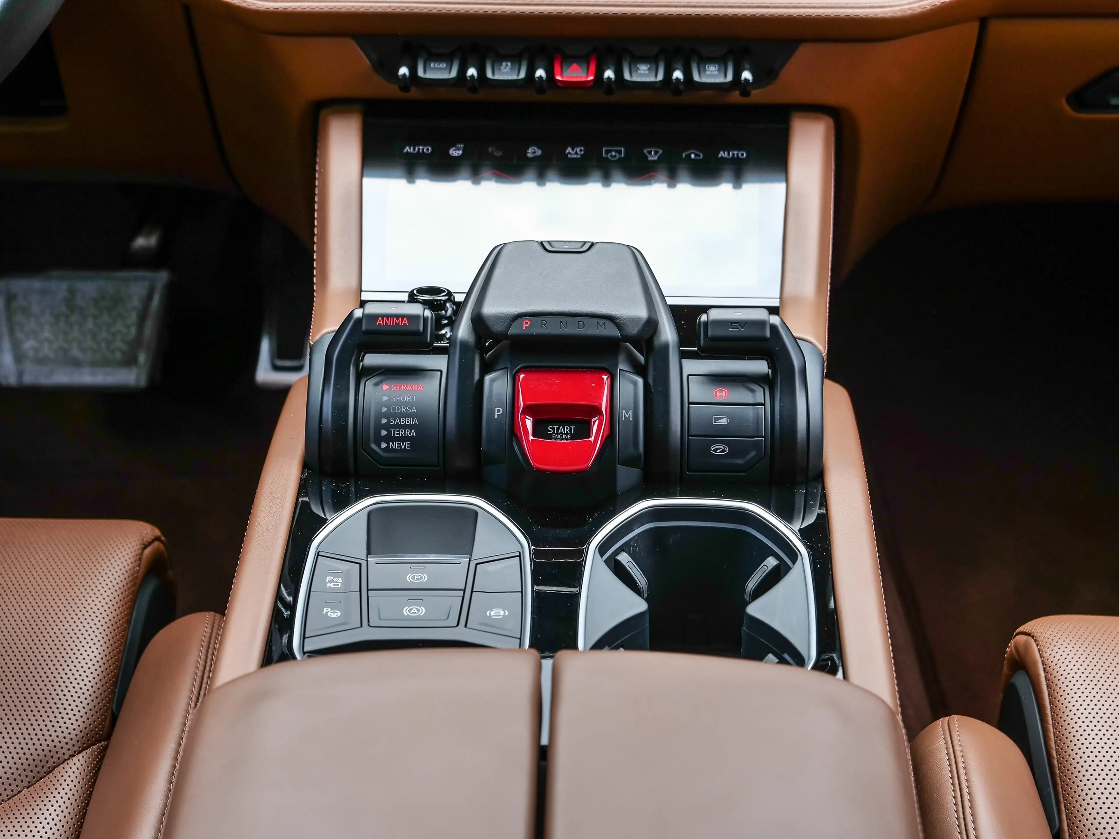 Lamborghini Urus SE Bianco Sapphirus, Panoramic Roof — photo 14