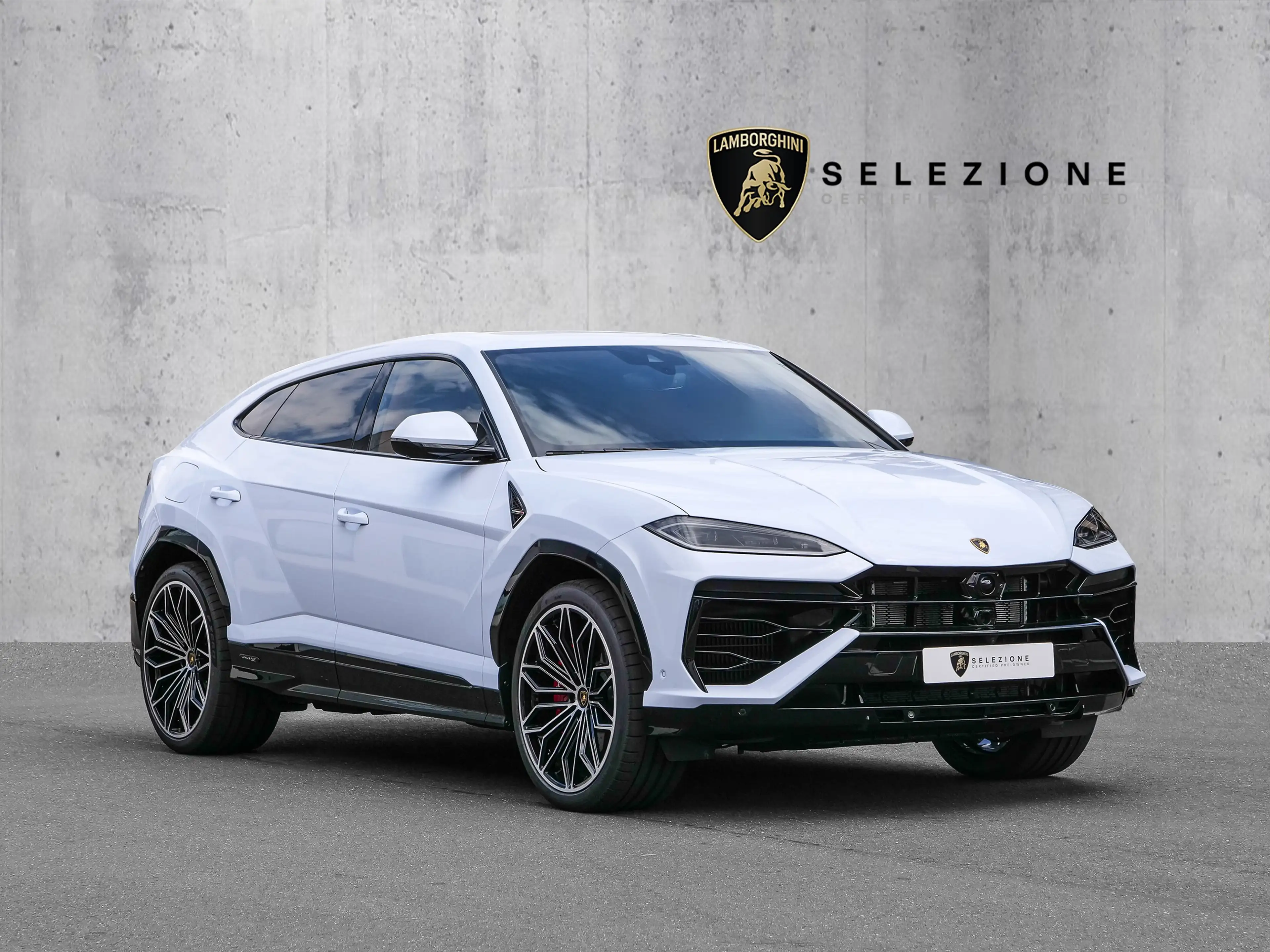Lamborghini Urus SE Bianco Sapphirus, Panoramic Roof