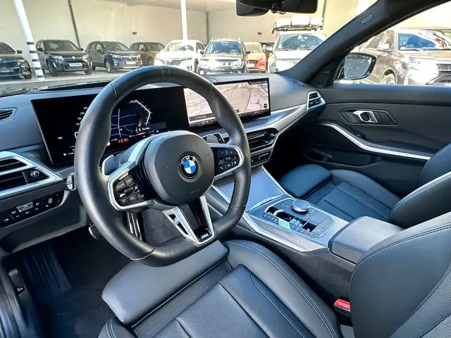 BMW 3 Series view 13