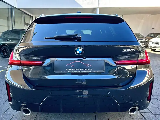 BMW 3 Series view 7