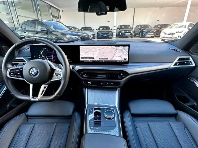 BMW 3 Series view 14