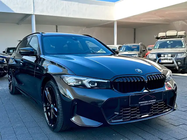 BMW 3 Series view 2